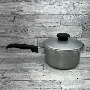 Vintage Kitchen Craft Cast Aluminum 1-1/2 qt Saucepan With Lid USA 2271 1/2